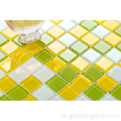 Mosaico de vidrio mezclado de color